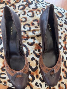 Marc Jacobs Brown Leather & Suede Pointed Toe Pumps with Bow